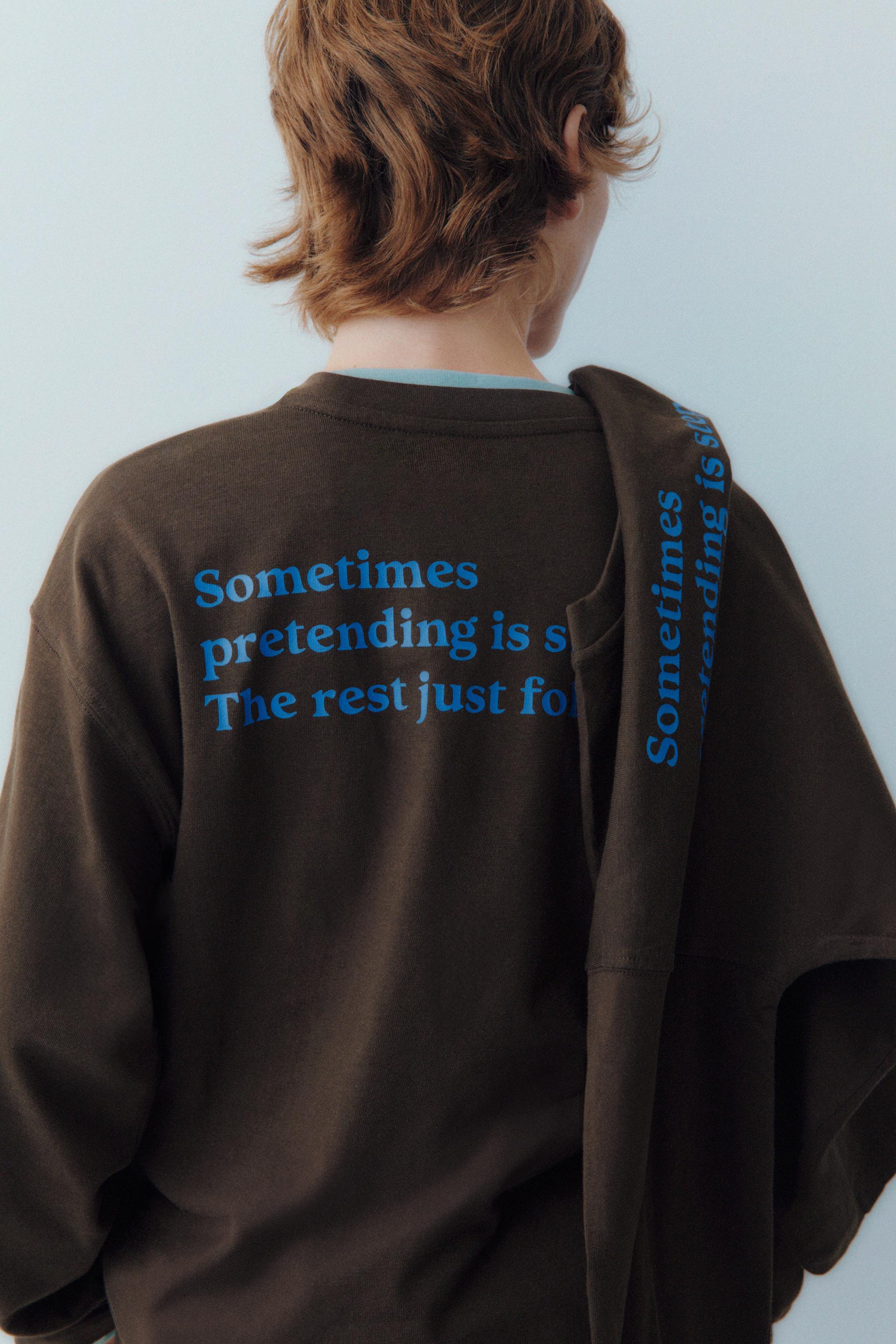 CONTRASTING TEXT PRINT T-SHIRT